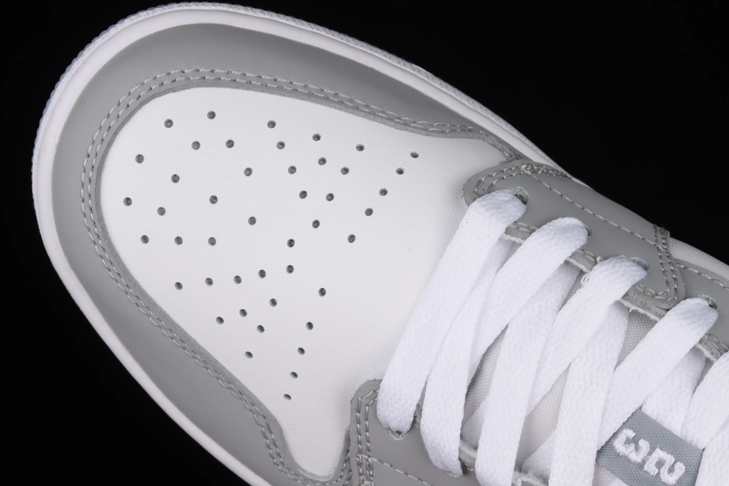 All categories Air Jordan Jordan series basketball shoes Air Jordan 1 Low G version pure original Air Jordan 1 Low AJ1 Joe 1 Wolf gray low-top cultural leisure sports sneakers DC0774-105